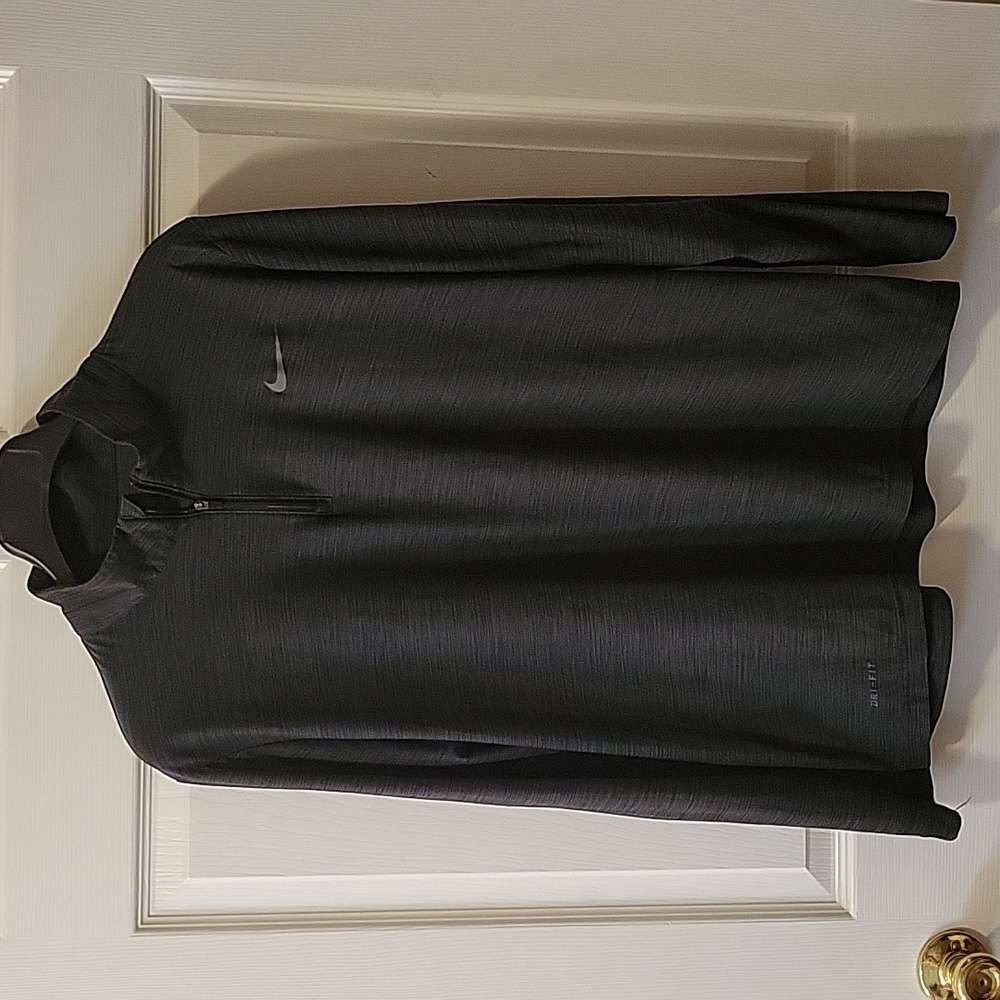 Nike long sleeve quarter zip workout top, L, dark gray